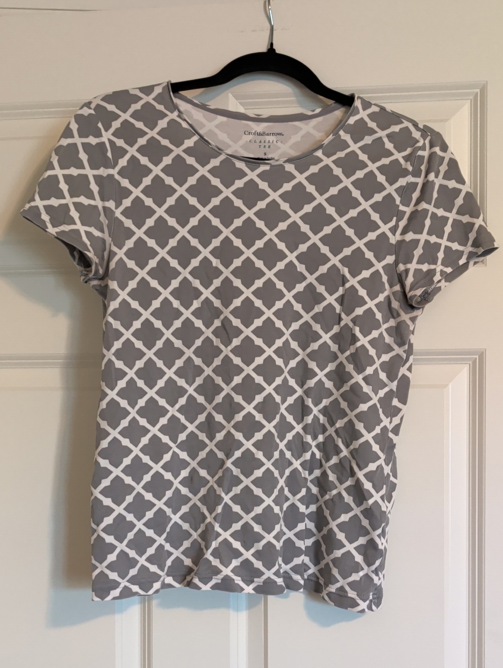 croft & barrow Gray and White Geometric Short Sleeve Tee